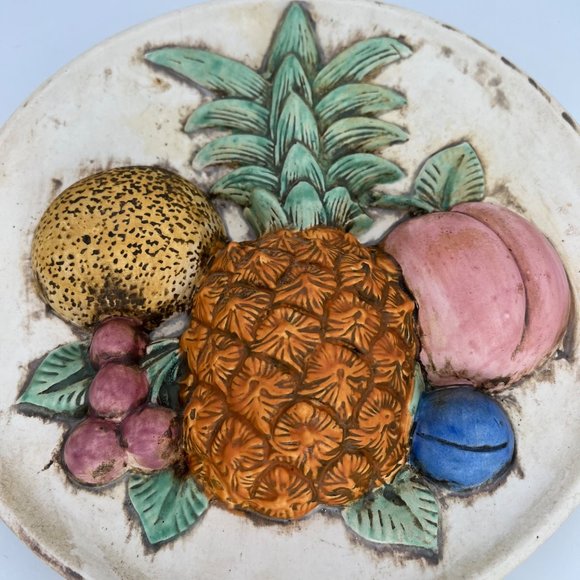 Fruit Themed Wall Hanging 3D Raised Relief Pineapple Grapes Peach Ceramic 11" - Picture 4 of 7